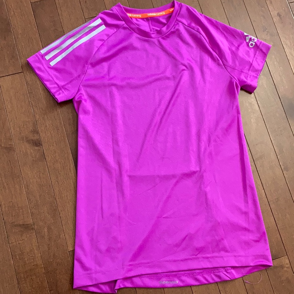 Adidas t-shirt